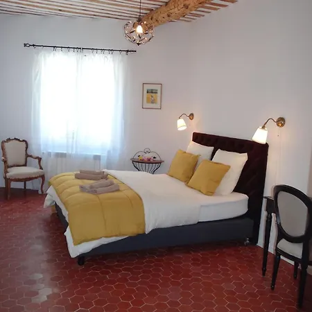 Colonna 4 Bedroom 아파트 마노스크