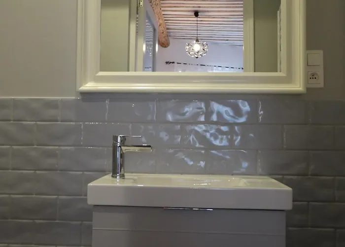 Διαμέρισμα Colonna 4 Bedroom *