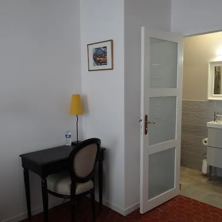 Colonna 4 Bedroom Manosque