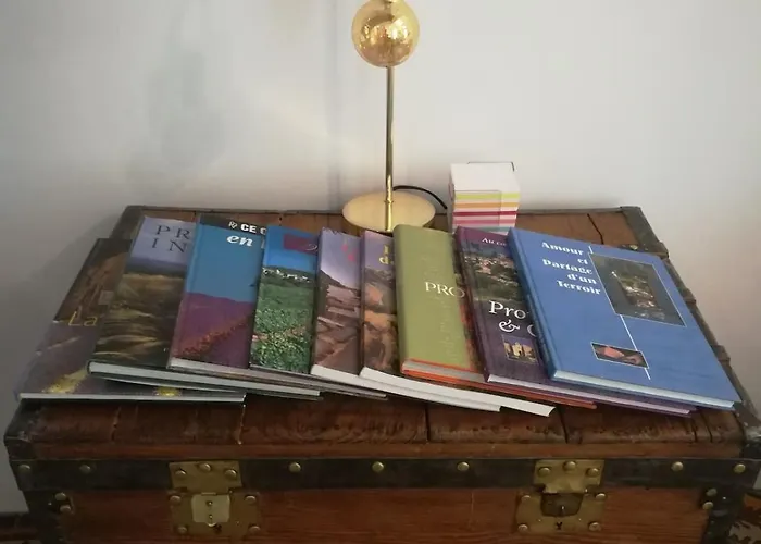 Colonna 4 Bedroom Manosque